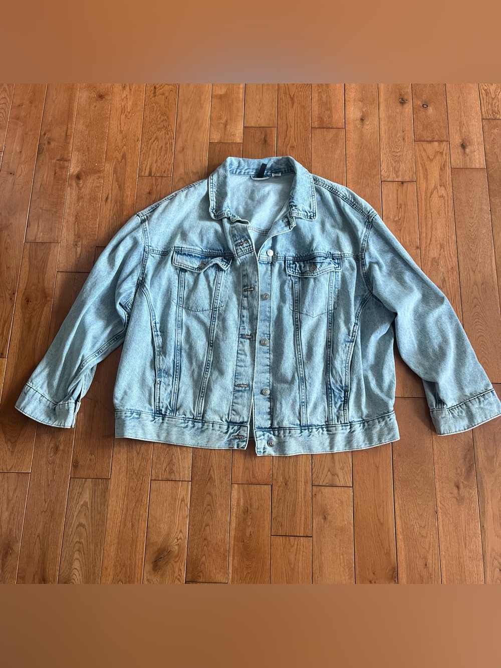 H&M Light Blue Denim Jacket - Size Large